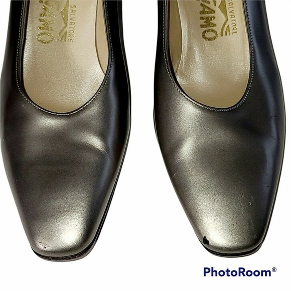 Salvatore Ferragamo Women's 6 1/2B Metallic Beige - Picture 3 of 10